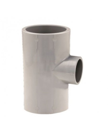 TE a 90º PVC-C reducida encolar